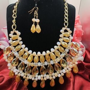 NWT Glass Bead Gold Tone Bold Bib Necklace - Includes Earrings